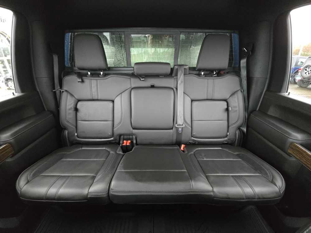 Used 2020 Chevrolet Silverado 2500 High Country w/ Z71 Off-Road Package image 16