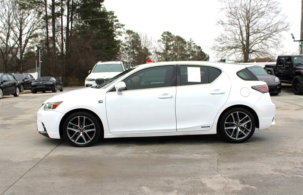 Used 2015 Lexus CT 200h w/ F Sport w/Nuluxe Interior image 4