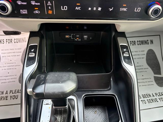 Used 2025 Kia Sorento S w/ Panoramic Sunroof Package image 21
