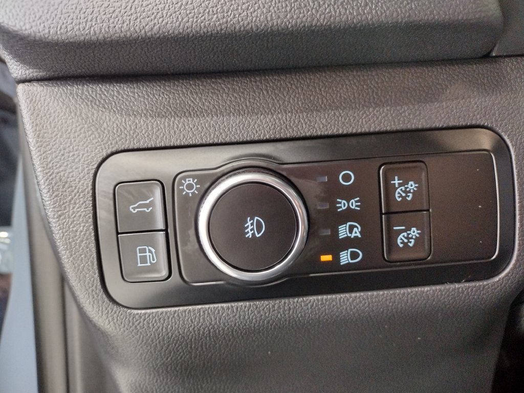 Used 2024 Ford Escape ST-Line Select AWD/4WD image 35
