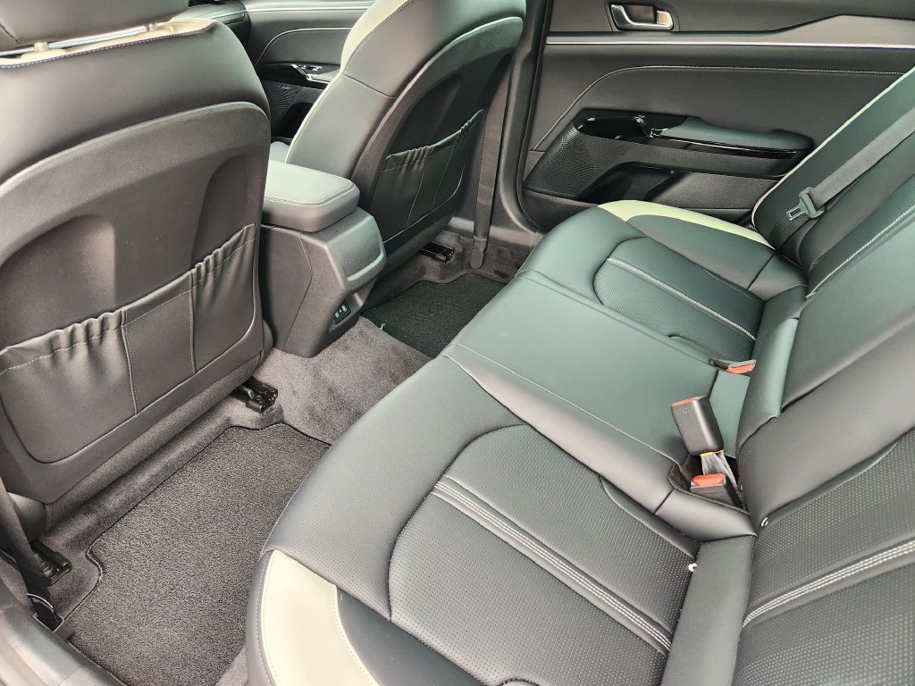 New 2026 Kia K5 GT-Line w/ GT-Line Premium Package FWD image 20