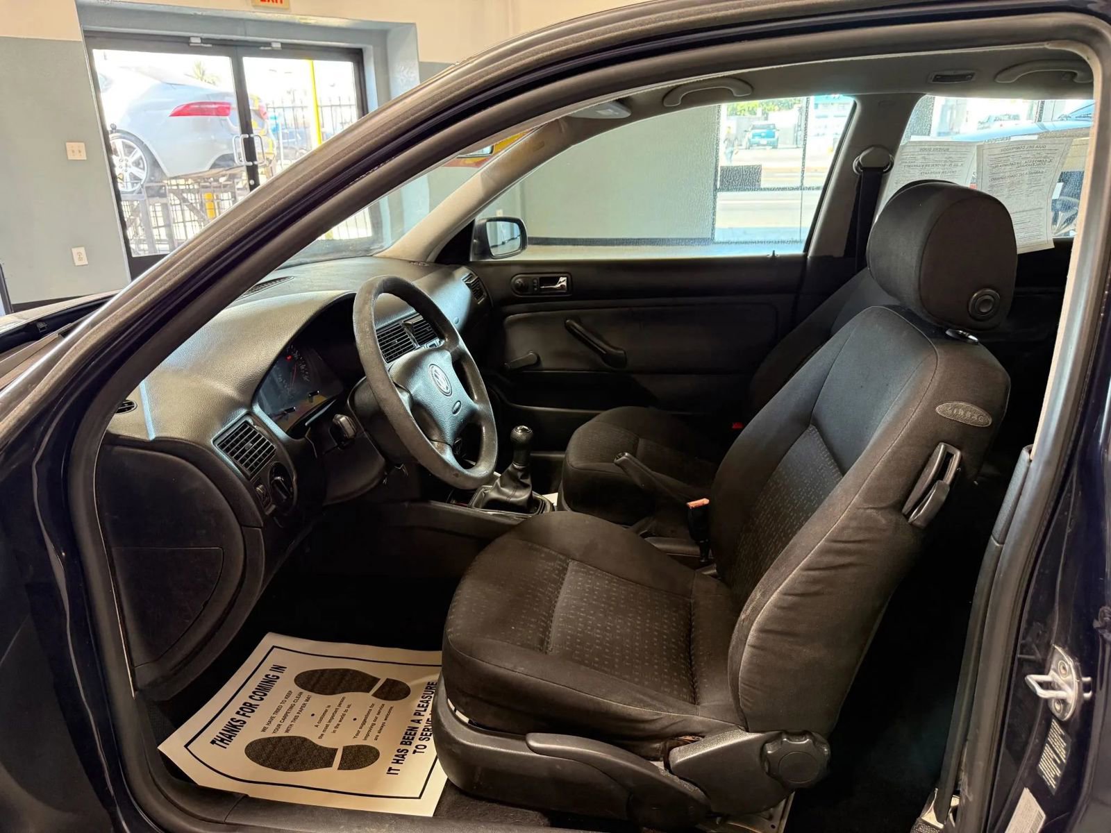 Used 2001 Volkswagen Golf GL image 9