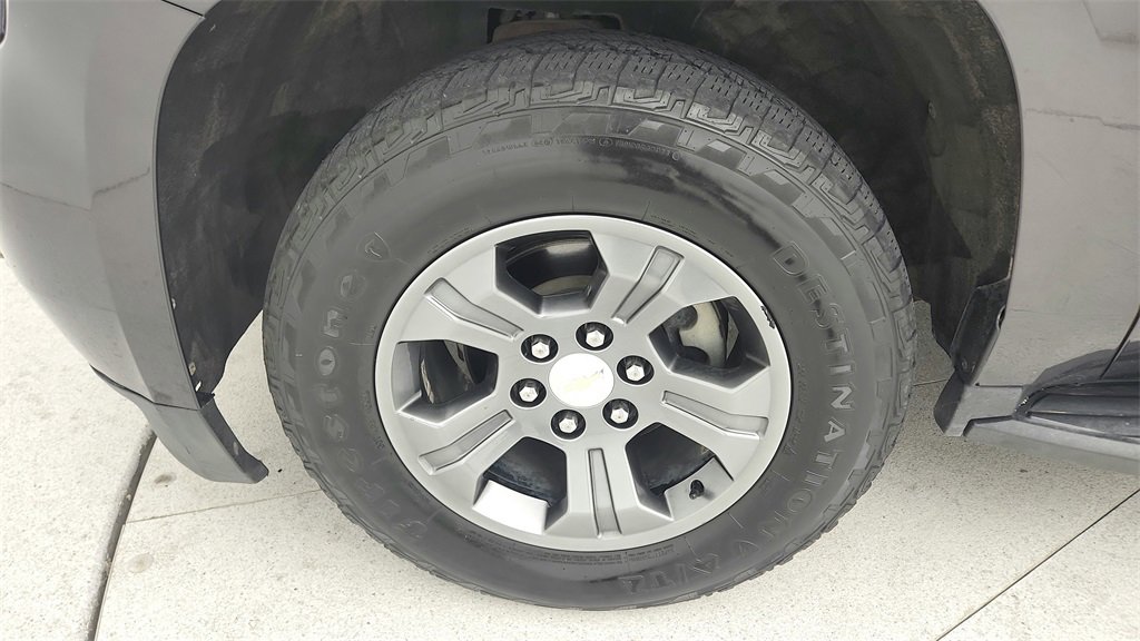Used 2018 Chevrolet Tahoe LS w/ Skid Plate Package image 30