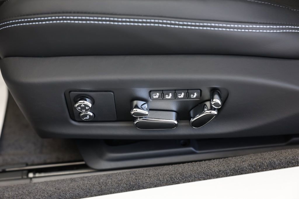 Used 2025 Bentley Continental GTC image 45