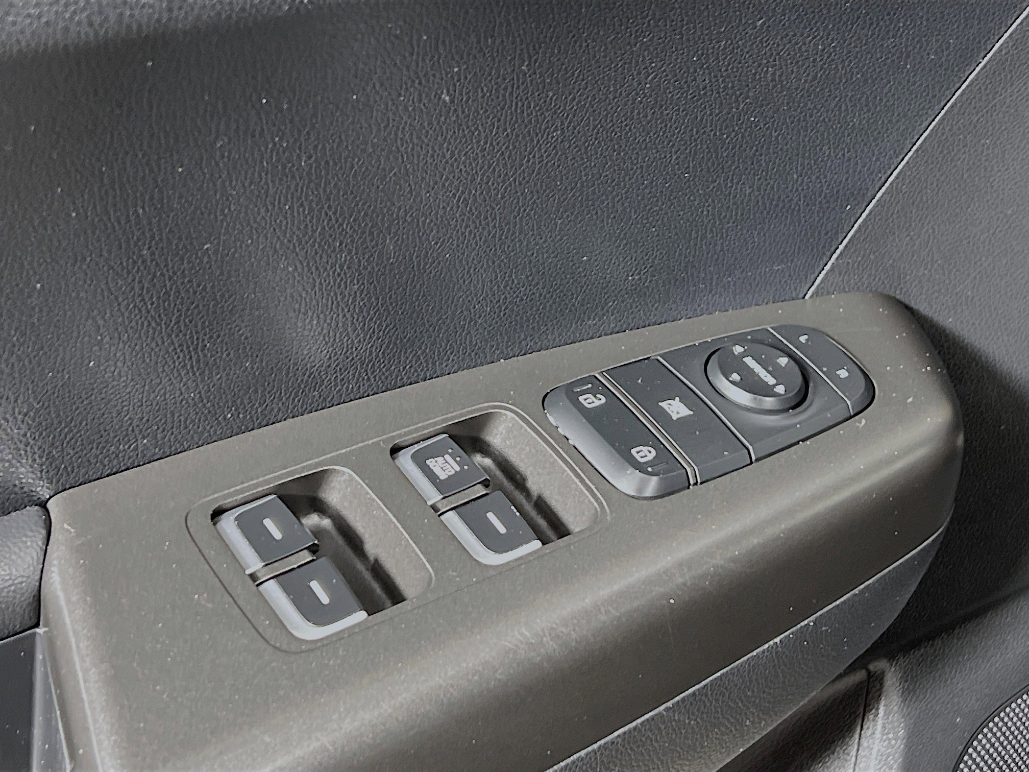 Used 2022 Kia Sportage LX image 17