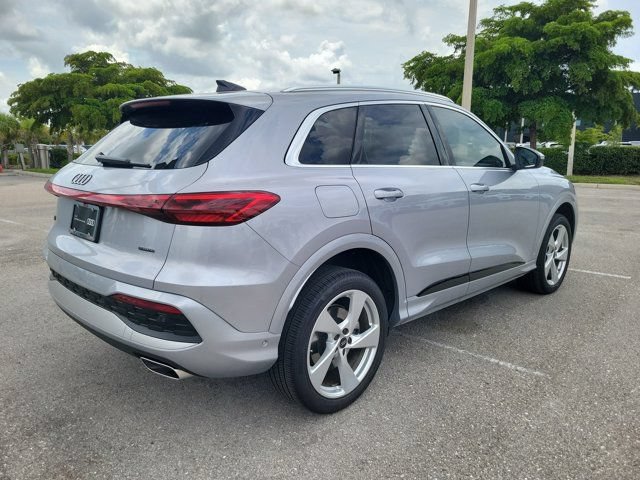 Certified 2025 Audi Q5 Premium w/ Premium Plus AWD/4WD image 7