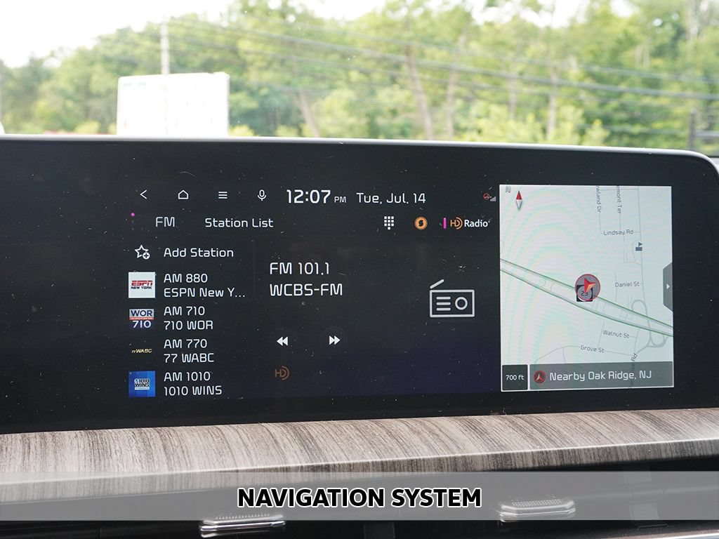 Used 2024 Kia Telluride EX AWD/4WD image 3
