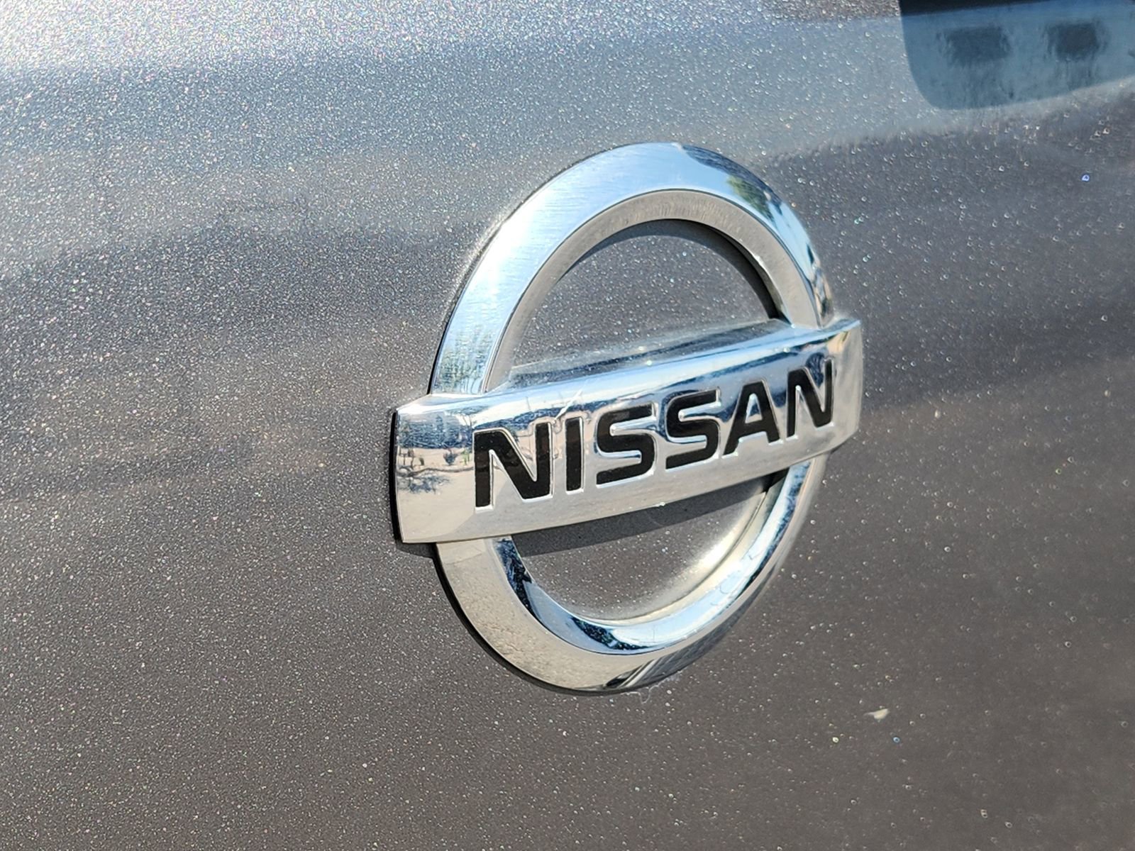 Used 2015 Nissan Armada Platinum w/ 2nd Row Captain Seat Package AWD/4WD image 12