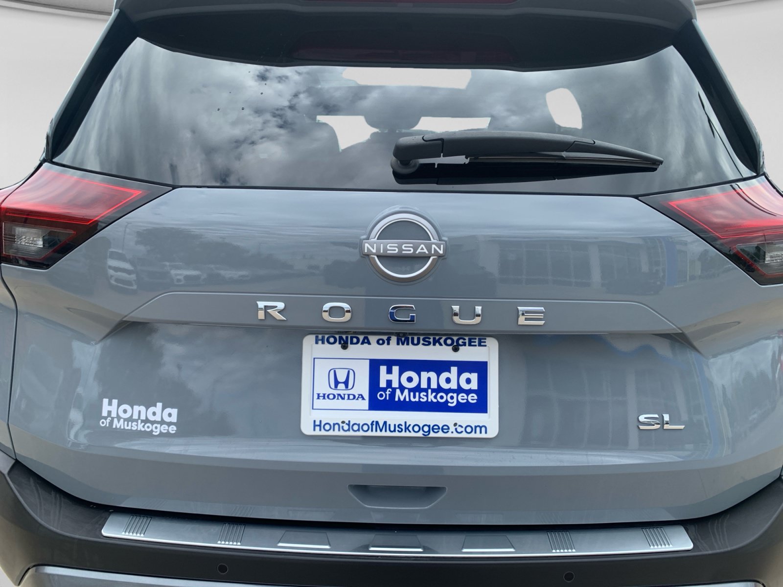 Used 2023 Nissan Rogue SL w/ SL Premium Package FWD image 11