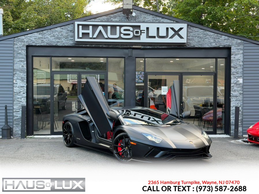 Used 2018 Lamborghini Aventador S AWD/4WD image 1