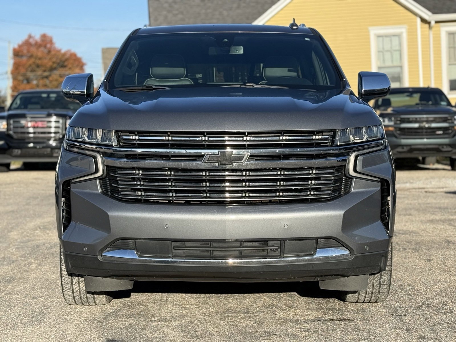 Used 2021 Chevrolet Suburban Premier image 9