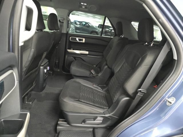 Used 2021 Ford Explorer XLT AWD/4WD image 13