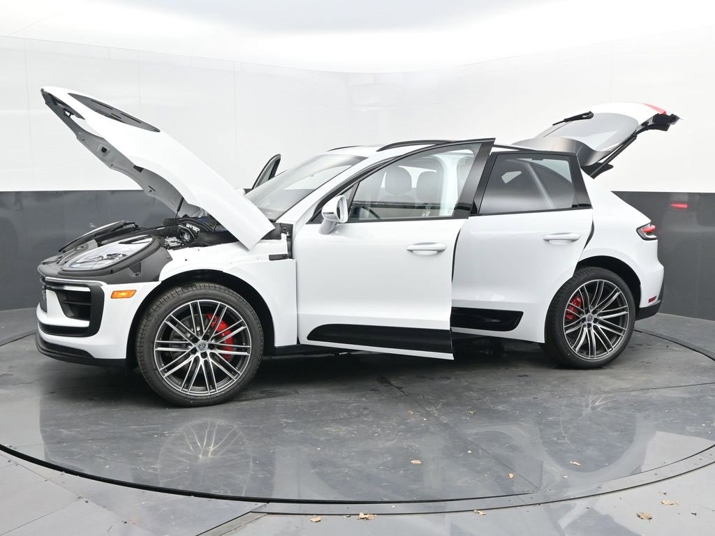 New 2025 Porsche Macan S image 46