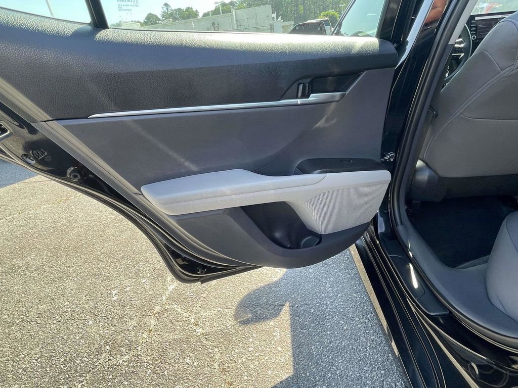 Used 2024 Toyota Camry LE FWD image 16