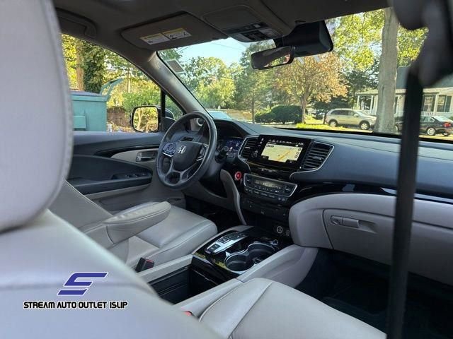 Used 2022 Honda Pilot Touring image 12
