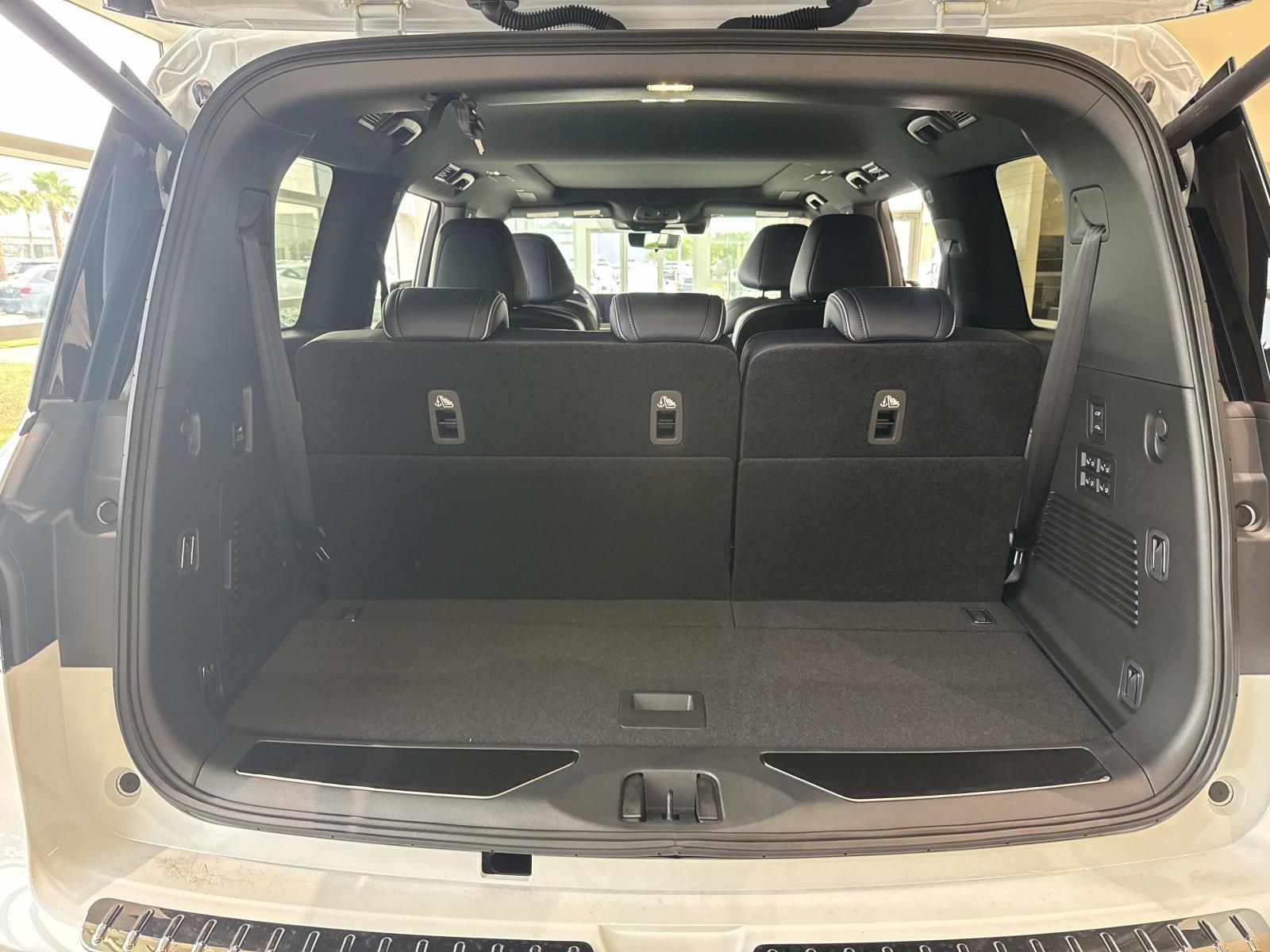 New 2027 INFINITI QX80 Sensory w/ Sport Exterior Package AWD/4WD image 6