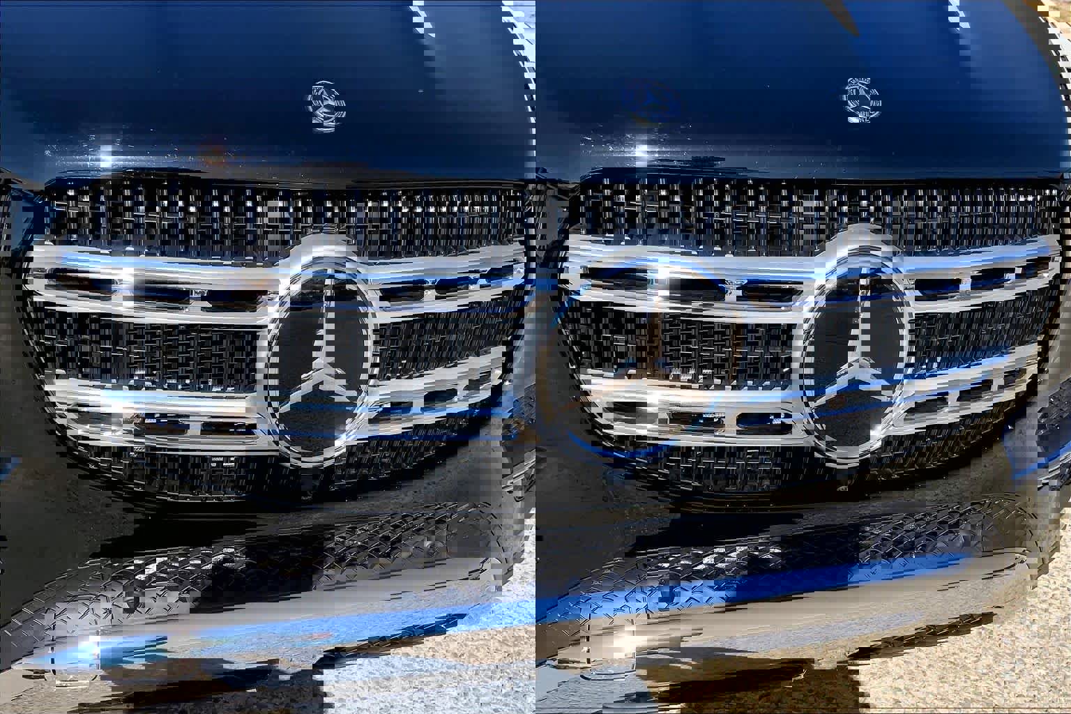 Used 2025 Mercedes-Benz GLE 450e 4MATIC image 29