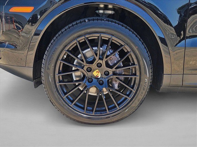 Used 2019 Porsche Cayenne AWD/4WD image 22