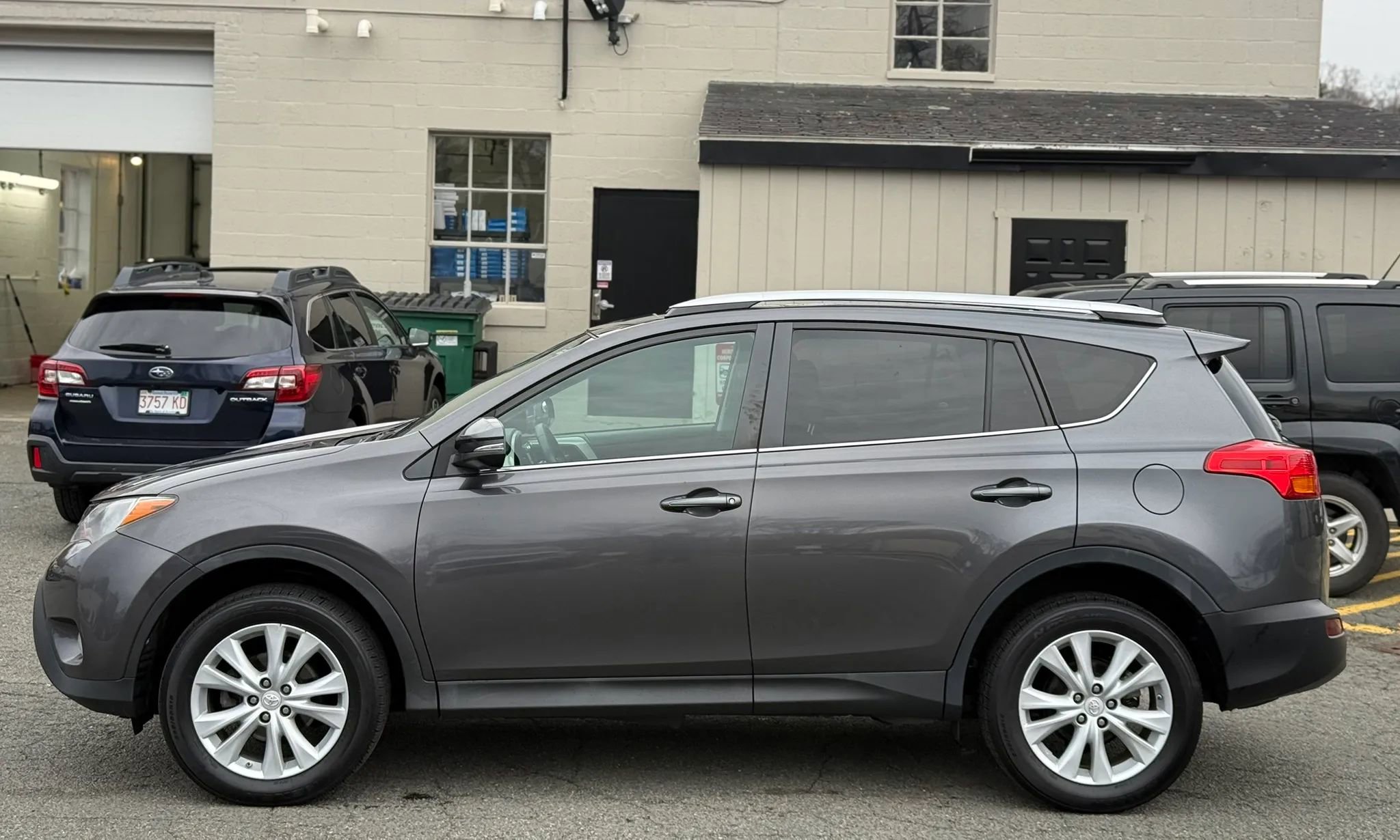 Used 2015 Toyota RAV4 Limited image 10