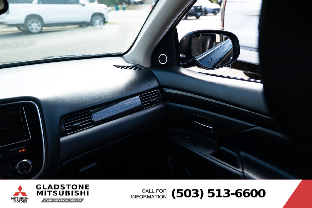 Used 2018 Mitsubishi Outlander GT AWD/4WD image 11
