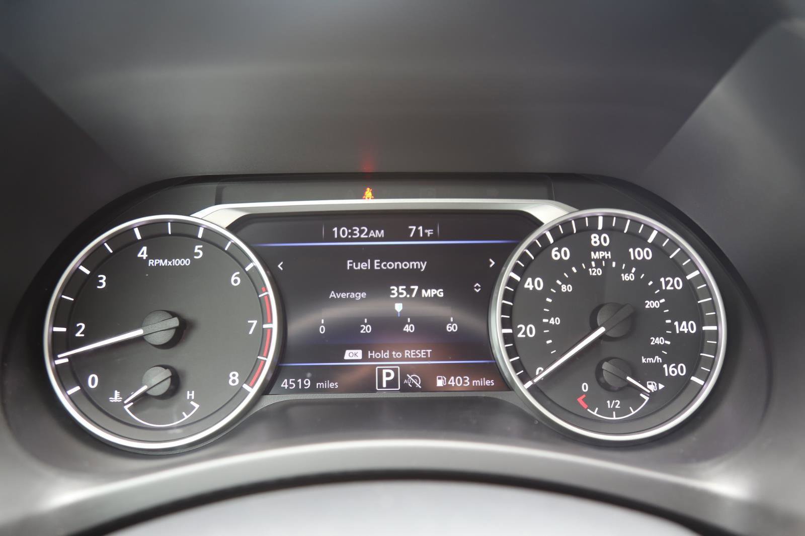 Used 2025 Nissan Sentra SR w/ SR Premium Package image 8