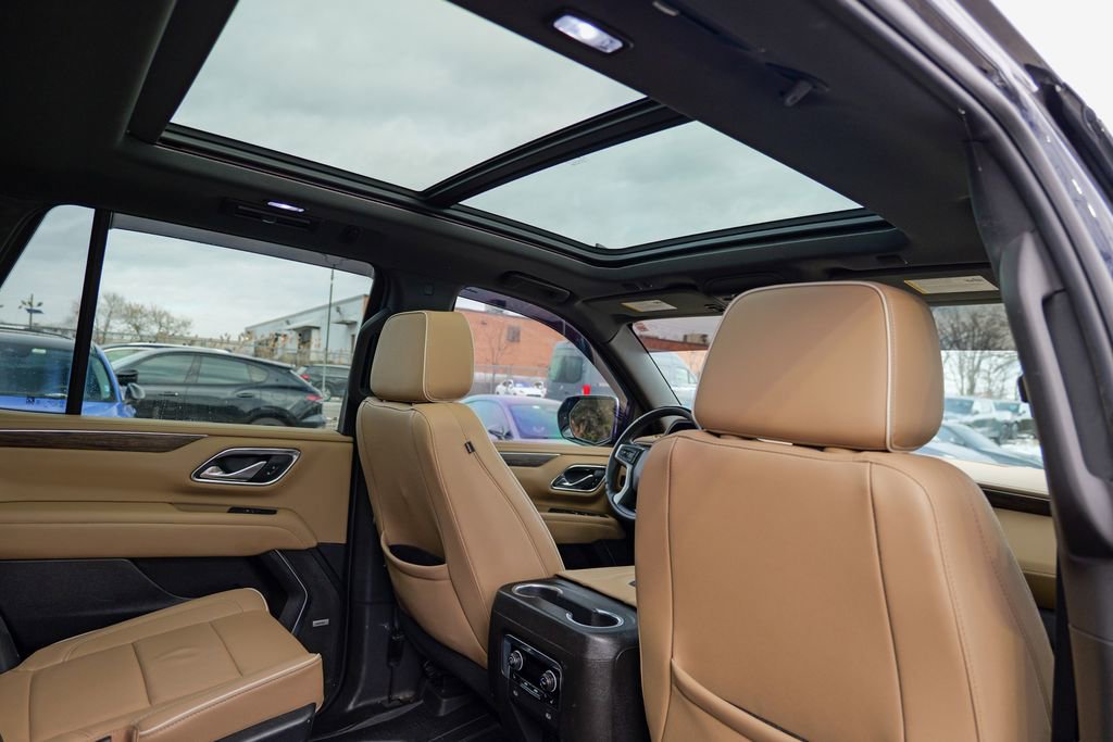 Used 2023 Chevrolet Tahoe Premier AWD/4WD image 38