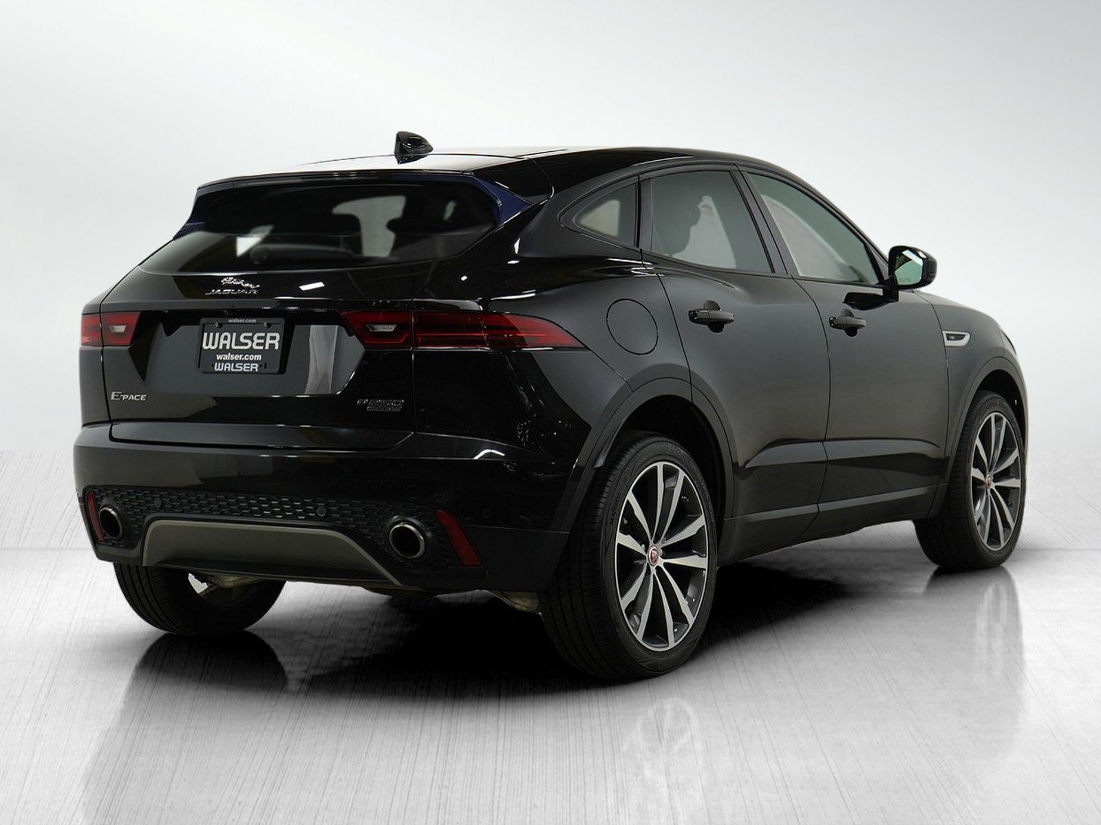 Used 2019 Jaguar E-PACE S image 6