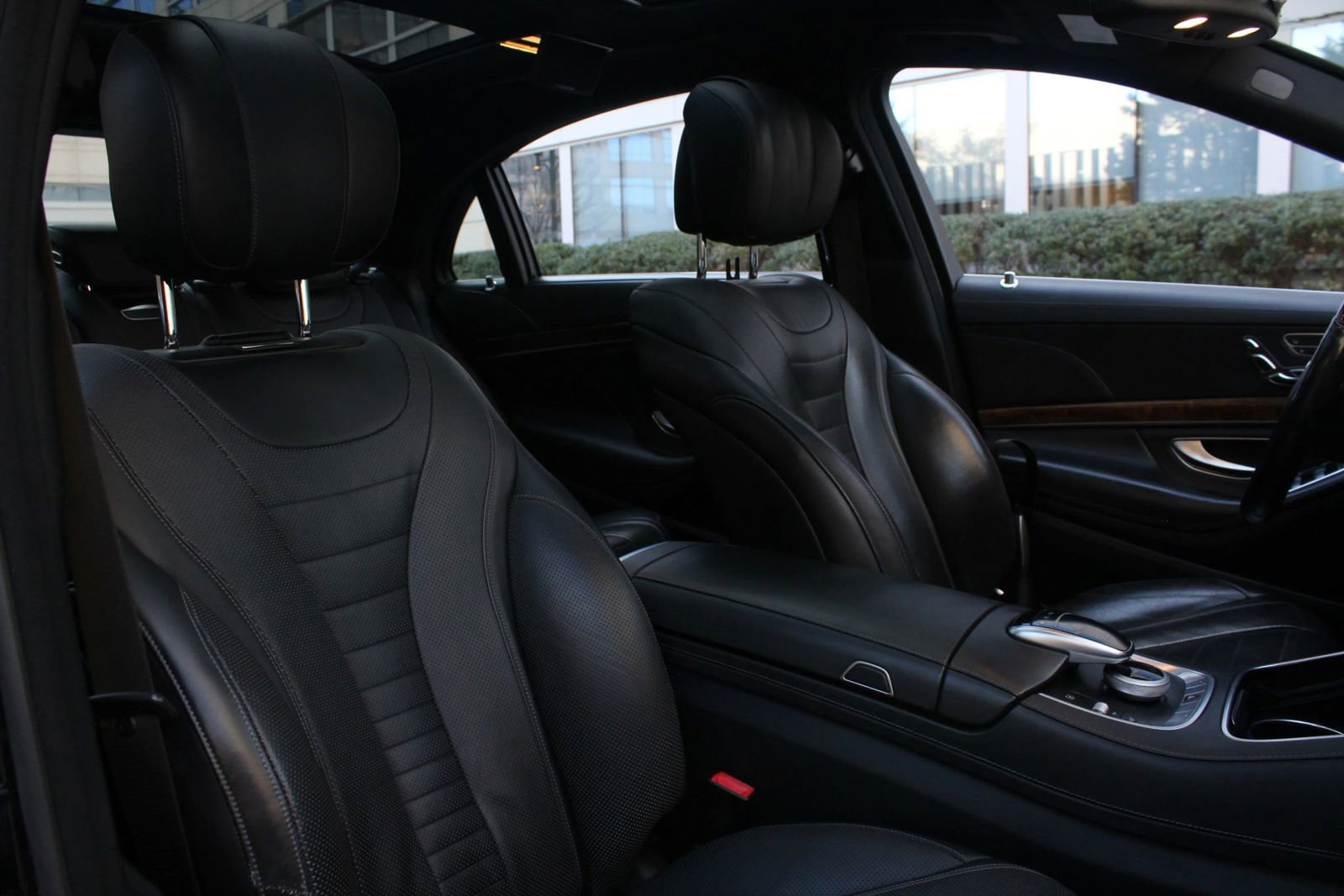 Used 2015 Mercedes-Benz S 550 4MATIC Sedan image 33