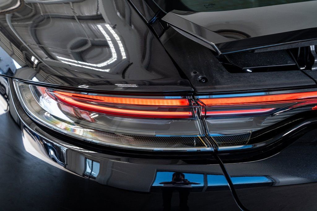 Used 2023 Porsche Panamera Platinum Edition image 24