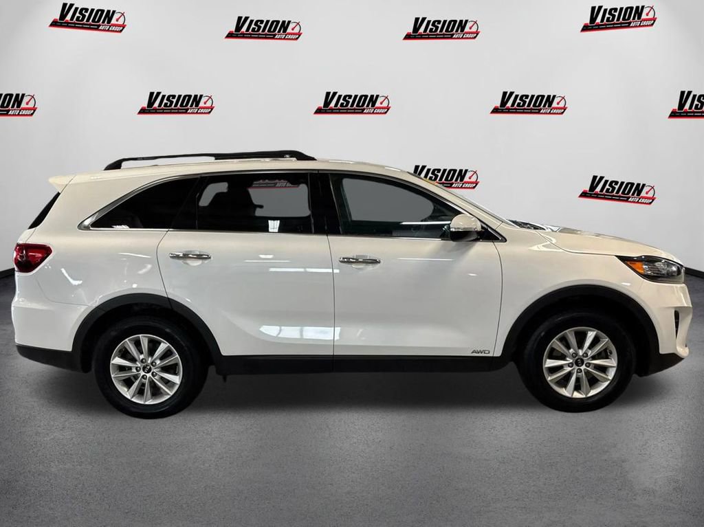 Used 2020 Kia Sorento LX image 4