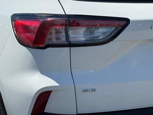 Certified 2021 Ford Escape SE w/ SE Sport Appearance Package AWD/4WD image 27