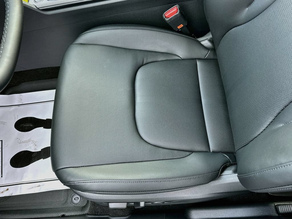 Certified 2026 Kia Sportage EX FWD image 18