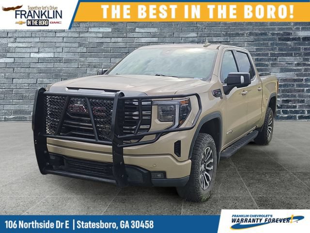 Used 2023 GMC Sierra 1500 AT4 w/ Technology Package AWD/4WD image 1