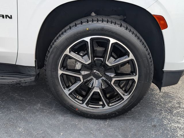 Used 2023 Chevrolet Suburban RST w/ Luxury Package image 9