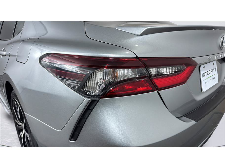 Used 2022 Toyota Camry SE w/ Carpet Mat Package (TMS) FWD image 37
