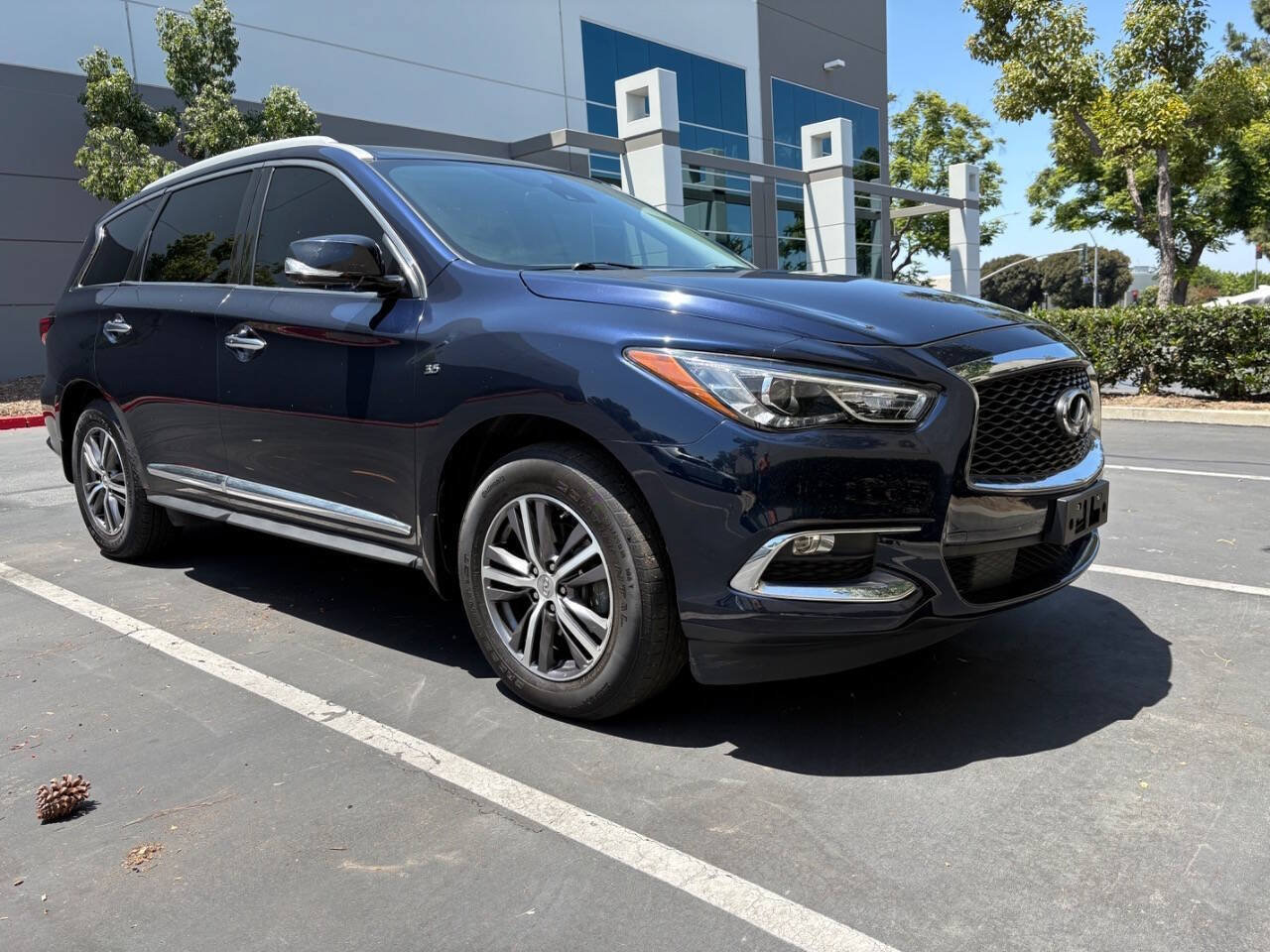 Used 2019 INFINITI QX60 Luxe FWD image 2