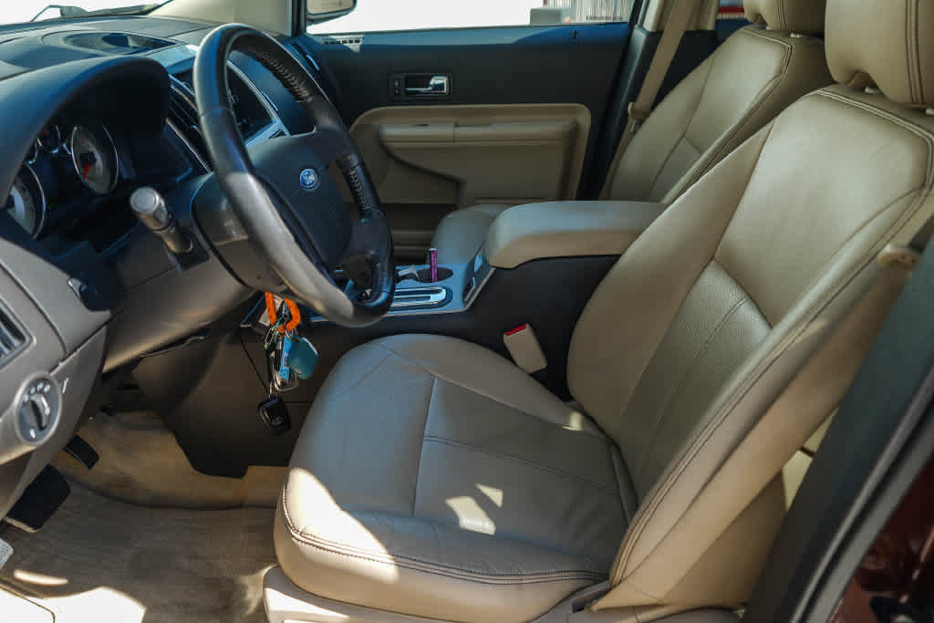 Used 2010 Ford Edge SEL FWD image 12