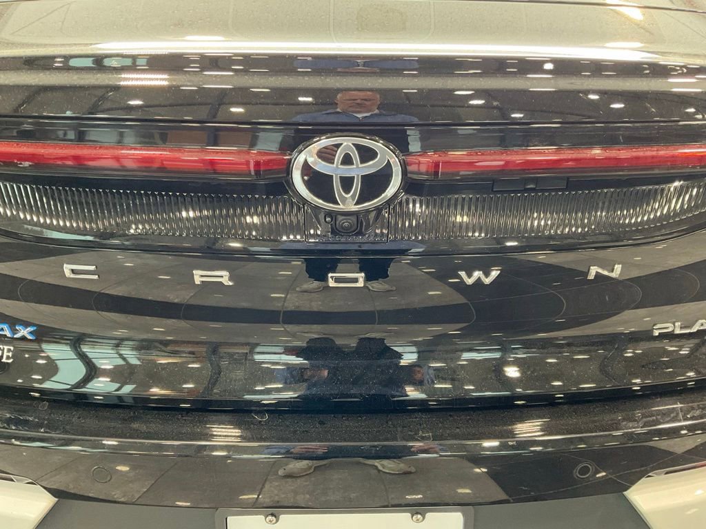 Certified 2026 Toyota Crown Platinum AWD/4WD image 21