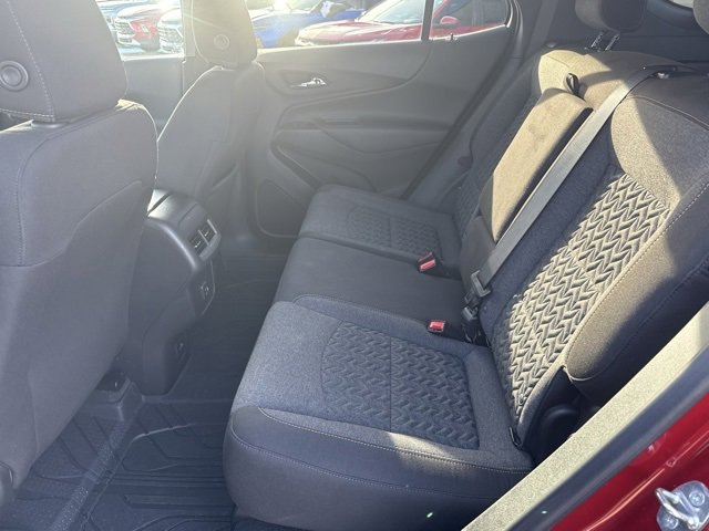 Used 2024 Chevrolet Equinox LT image 32