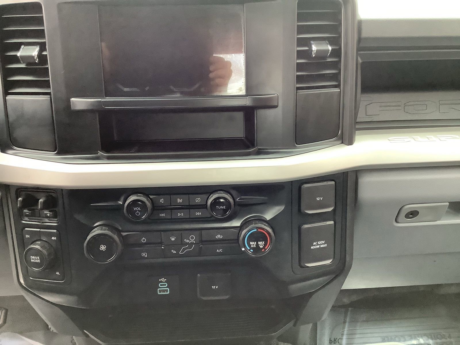 Used 2023 Ford F350 XL AWD/4WD image 14