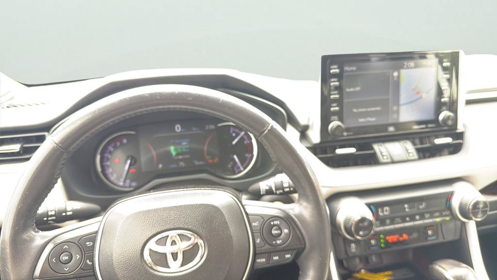 Used 2020 Toyota RAV4 Limited AWD/4WD image 14