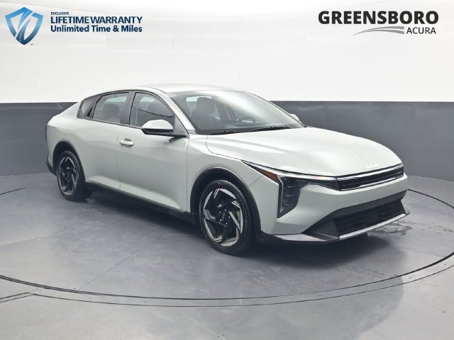 Used 2025 Kia K4 EX FWD image 3
