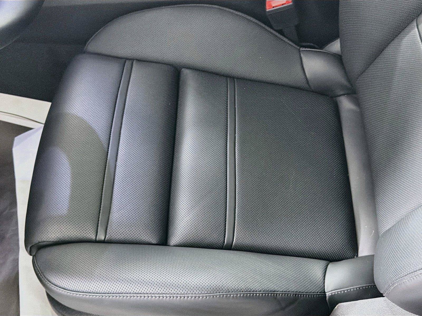 Certified 2026 Porsche Cayenne AWD/4WD image 32