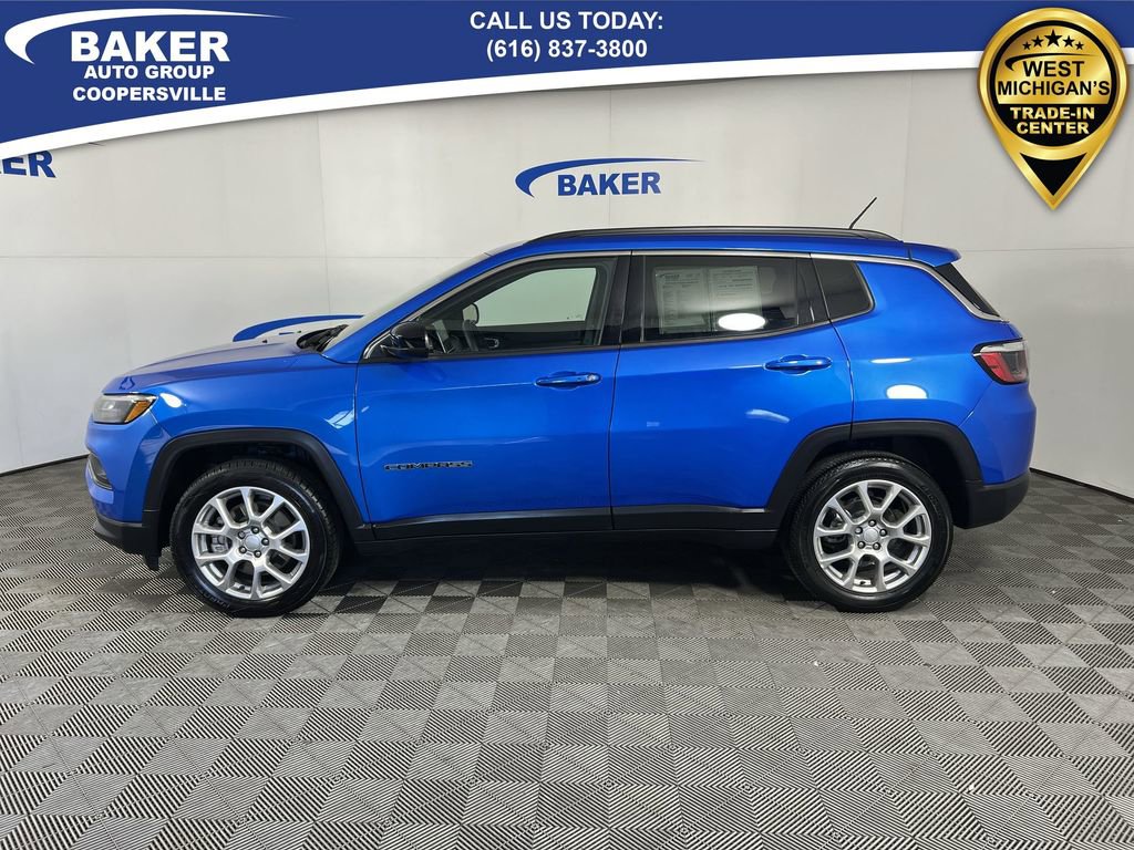 Used 2024 Jeep Compass Latitude image 6