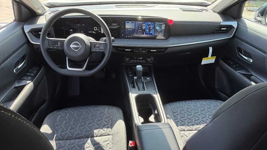 Used 2026 Nissan Kicks SV FWD image 13