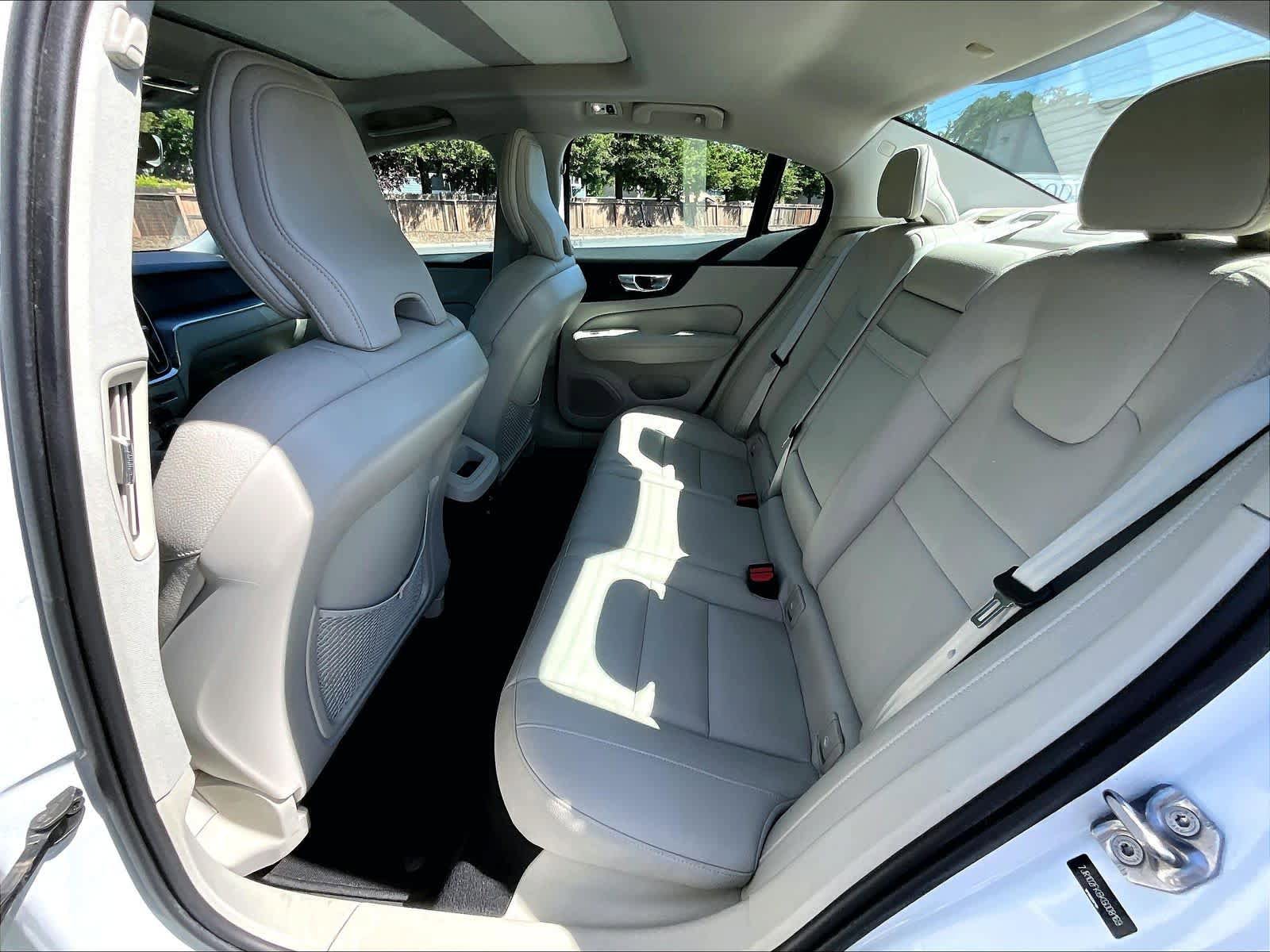 Used 2019 Volvo S60 T5 Momentum w/ Premium Package FWD image 29