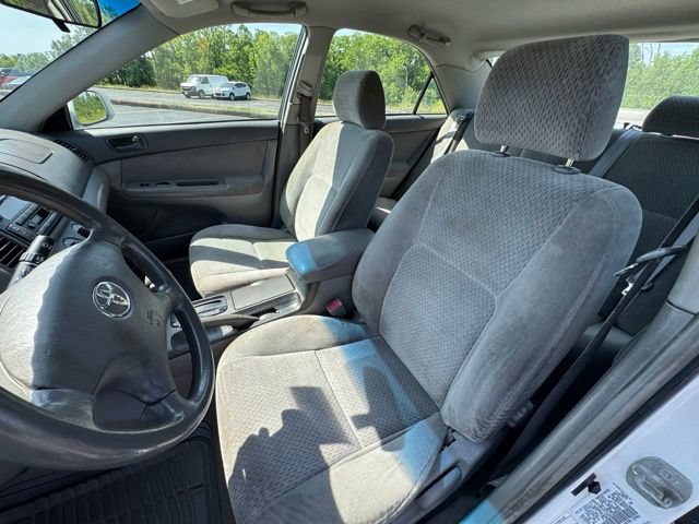 Used 2002 Toyota Camry LE FWD image 9