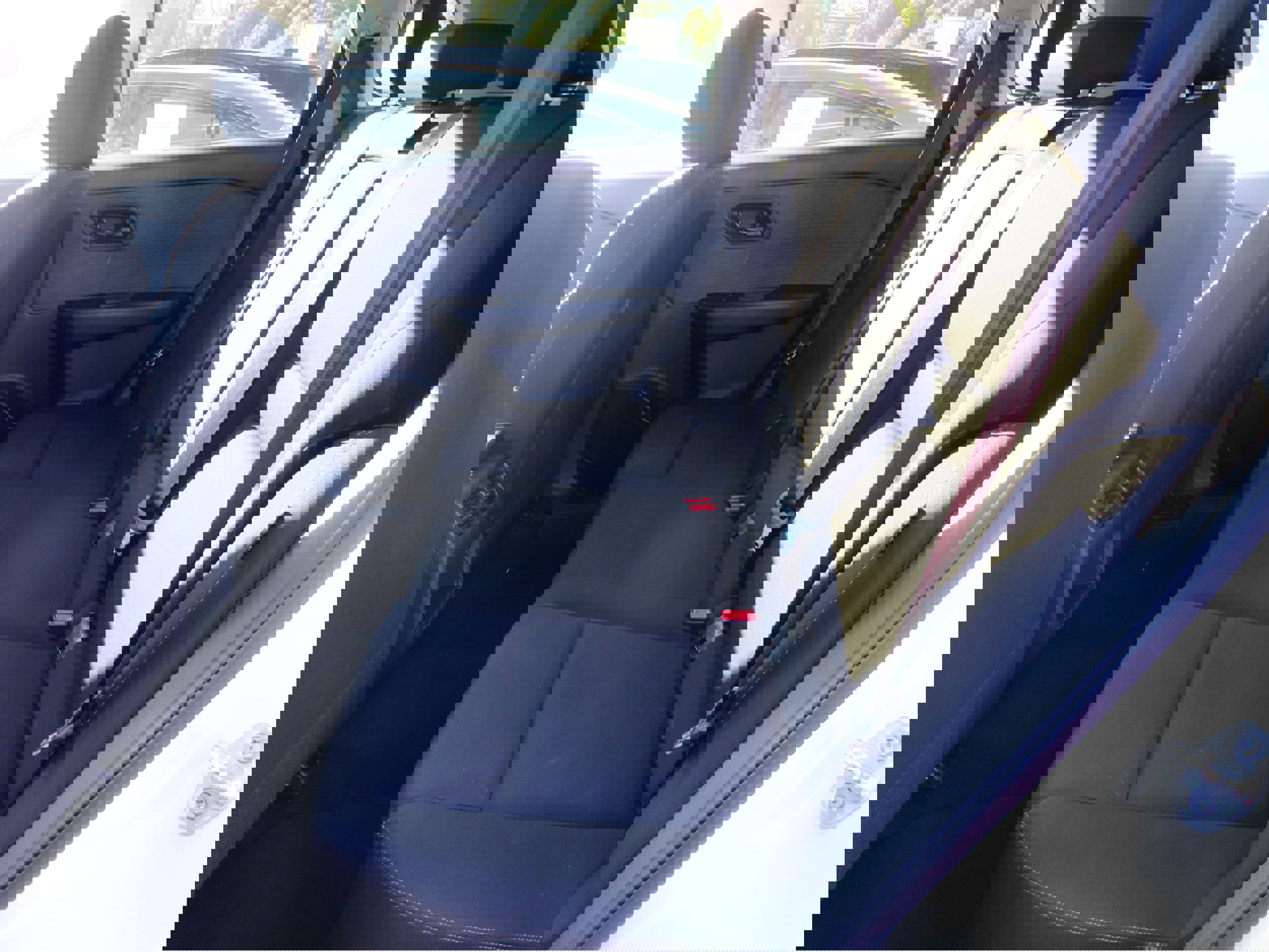 Used 2023 Nissan Rogue S image 11