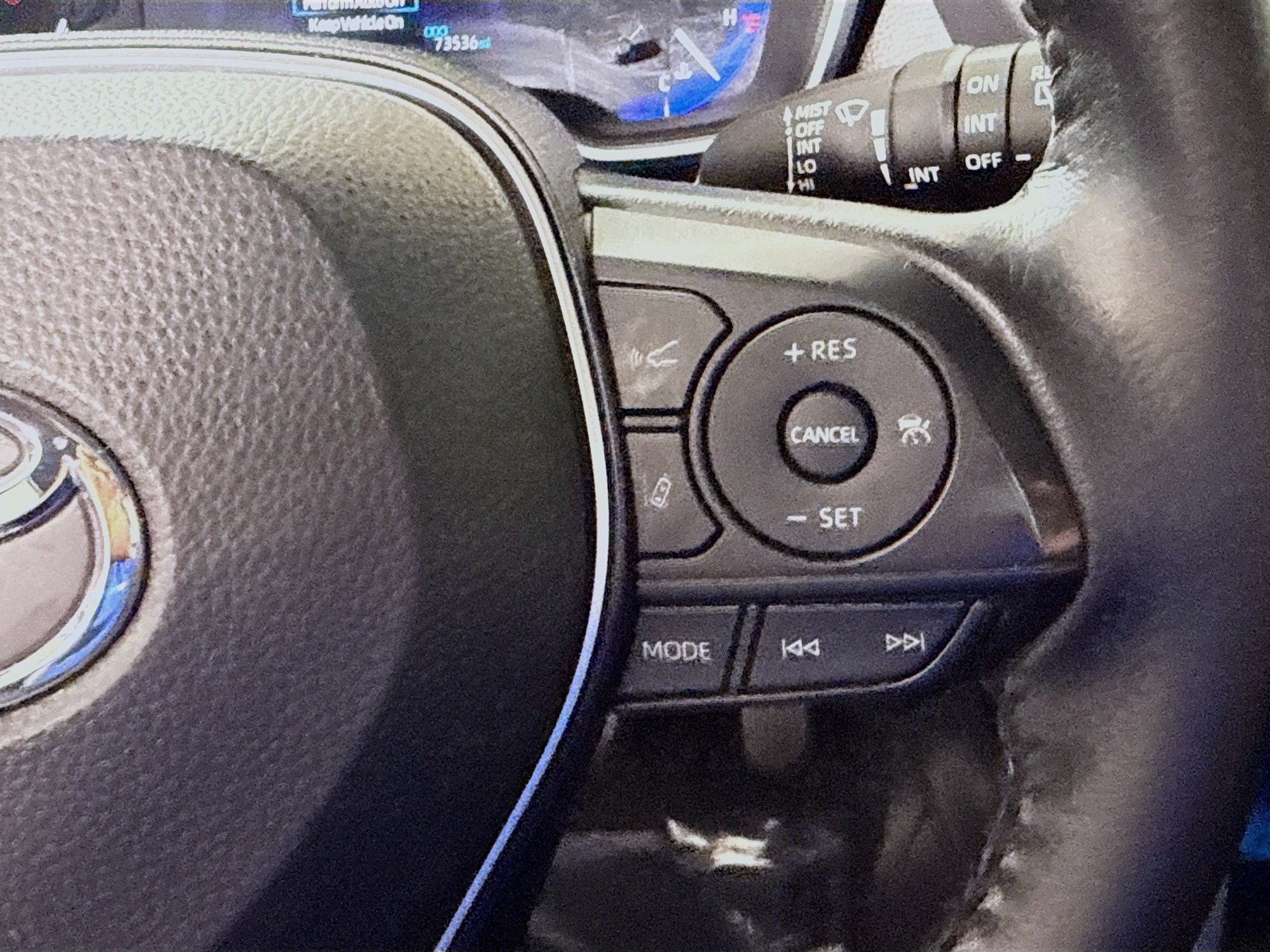 Used 2022 Toyota Corolla Cross XLE FWD image 15