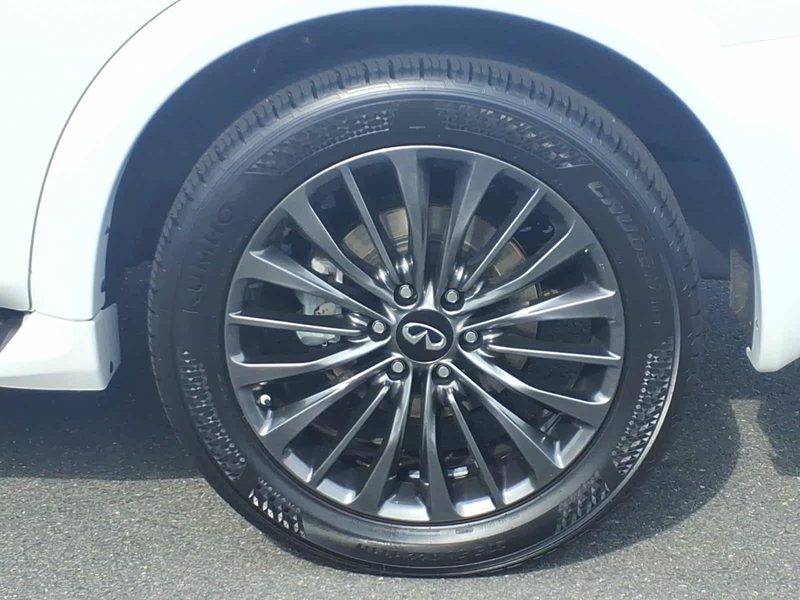 Certified 2024 INFINITI QX80 Sensory AWD/4WD image 9
